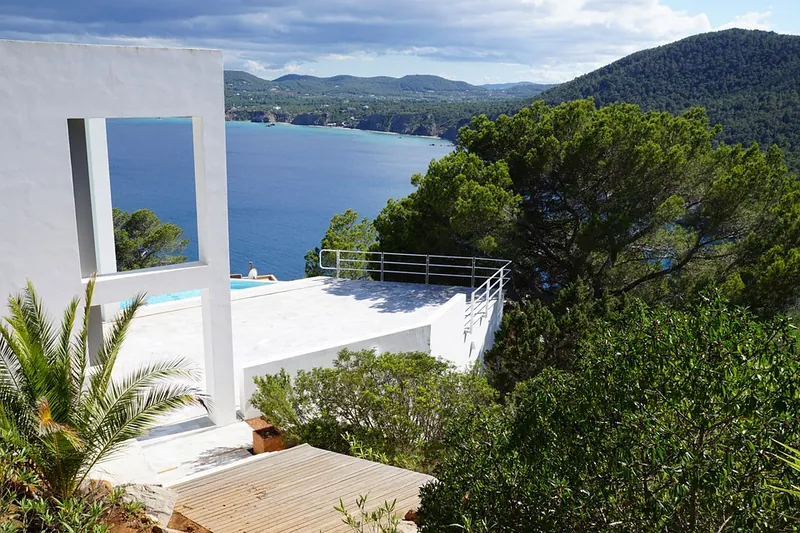 Villa with a pool and sea view